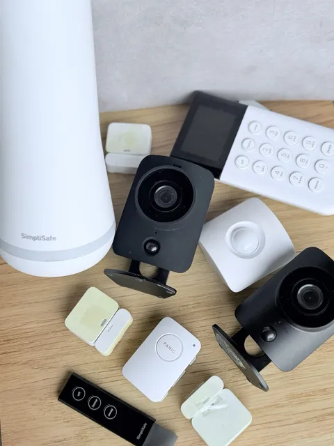 SimpliSafe Home Alarm System Kit, Keypad, 2 Cameras, Sensors, Panic, White