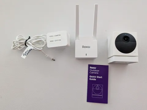 Lot of 2 Roku Security Base Station SE CW100BX Outdoor Camera CW1000X Used Good