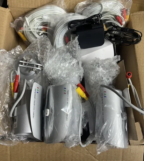 DSP Day or Night CCD Color CCTV CAMERAS Lot of 3 NEW  3.6mm NTSC I.R. Lens 