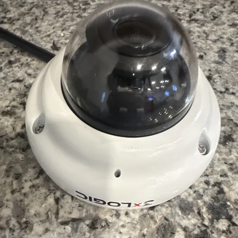 3xLOGIC VX-5M28-MD-IAW IP/Network Wired Dome Camera Color White/Black 12V
