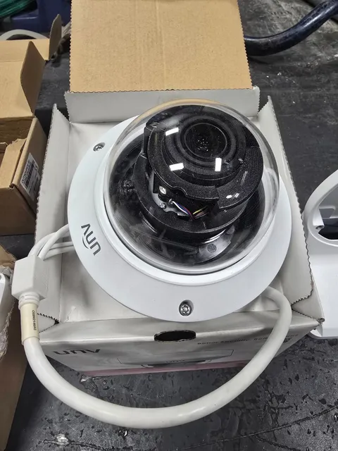 Uniview IP Security Camera System - IPC3235SB-ADZK-I0 5MP Dome, Veracity POE Inj