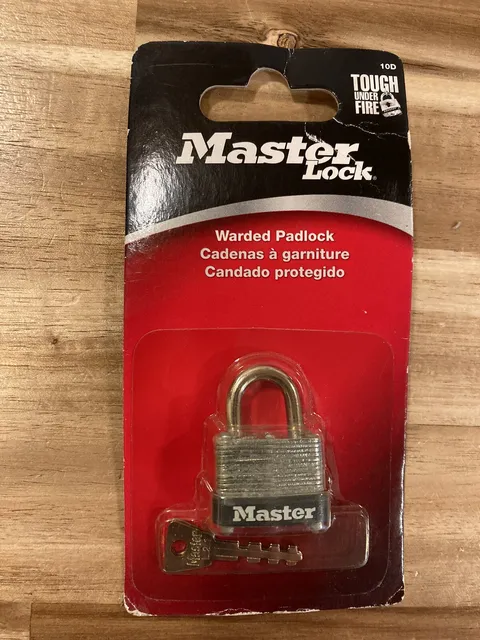 10D Master Lock  Padlock Small Lock  With 2 Keys