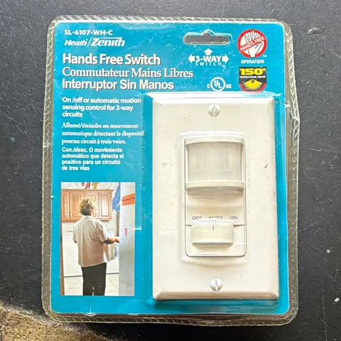 Heath Zenith SL-6107-WH-C Motion/PIR Hands Free 3-Way Wired Wall Switch White