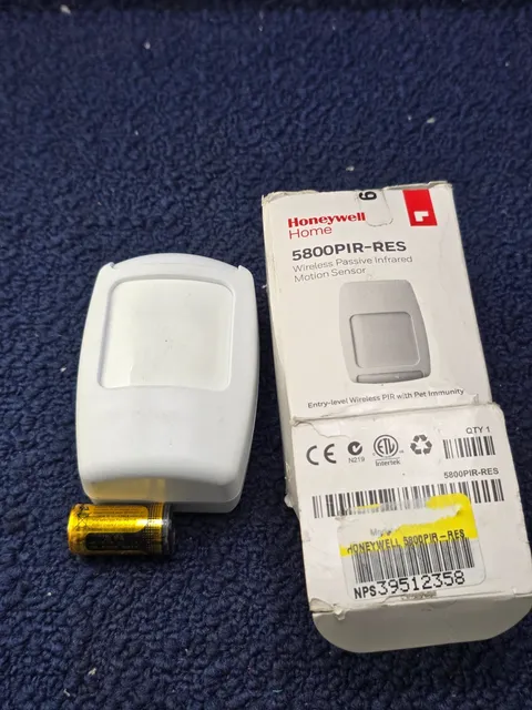 Honeywell Home 5800PIR-RES: Entry-Level Wireless PIR Motion Sensor Pet