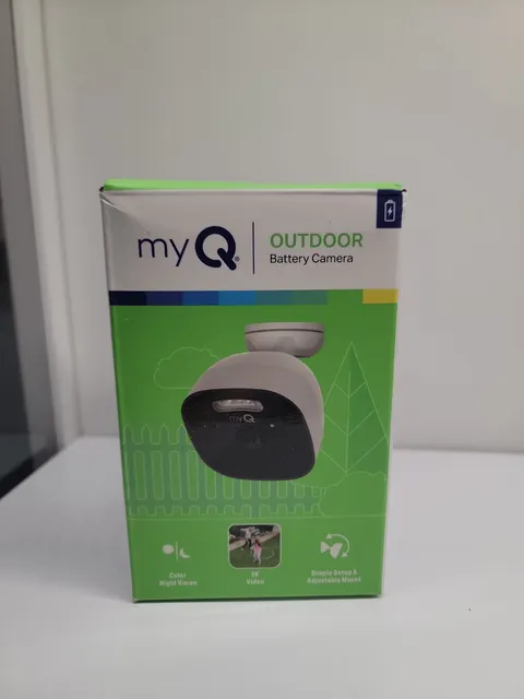 MyQ Wireless Outdoor 2K All-In-One Battery Camera | 141-4326-000 | MYQ-C39VXXW