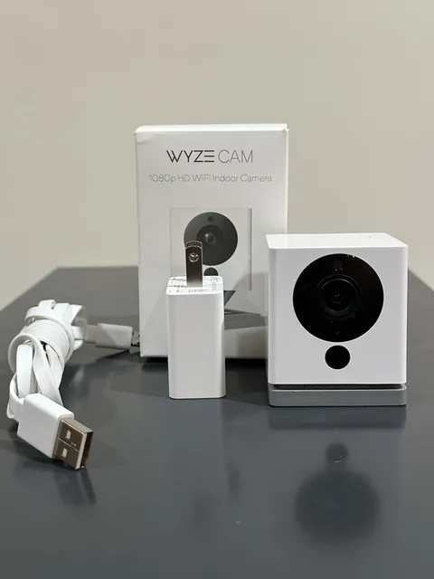 Wyze Cam WYZEC2 Wireless Indoor Smart Home Security Camera 1080p HD WiFi