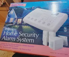 NEW UNUSED DO IT YOURSELF RADIO SHACK  WIRELESS HOME SECURITY ALARM SYSTEM