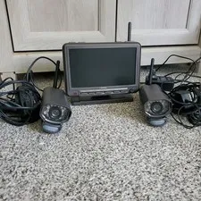 Defender PHOENIX Security System Monitor M2M 7in W/ 2 Cameras M2C Mint- no mount