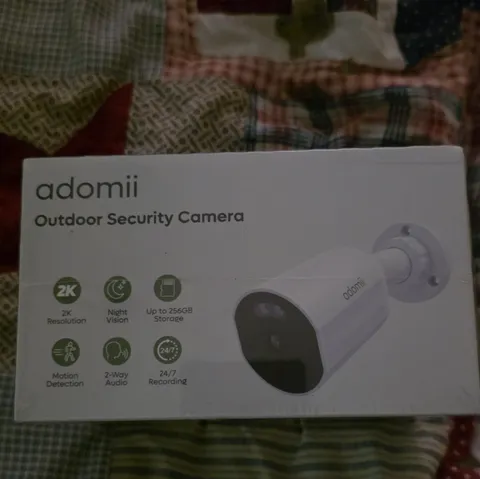 adomii Smart Outdoor Camera 2K Wi-Fi Outdoor Night Vision 2-Way Audio White