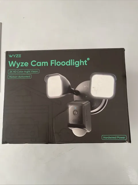 Wyze - Wired Outdoor Wi-Fi, 2800 Lumen Floodlight Home 2k Security Camera v2 ...
