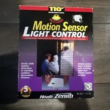 HeathZenith SL-5211 Motion Sensor Light Control Outdoor White  Weatherproof