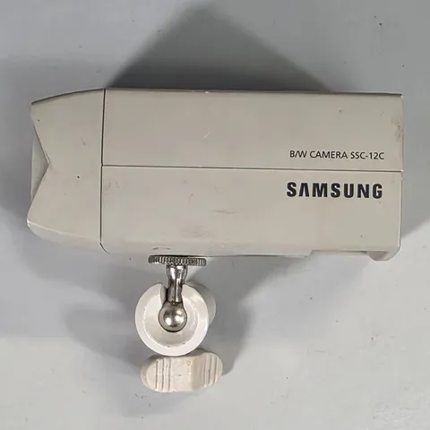 Samsung B/W Camera SSC-12C Camera & Mounting Bracket