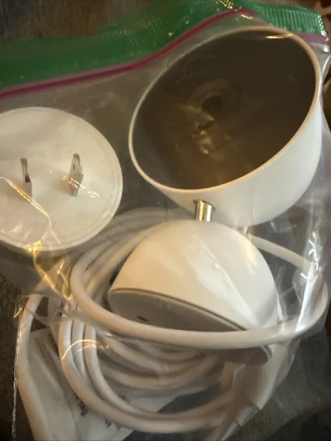 Google Nest Security Cam Indoor 1080p Wired 2nd Generation (White Snow) GJQ9T