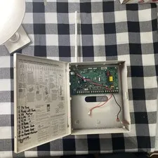 GE Interlogix Concord Express Panel 60-806/ 60-806-95R. Defaulted. Tested.