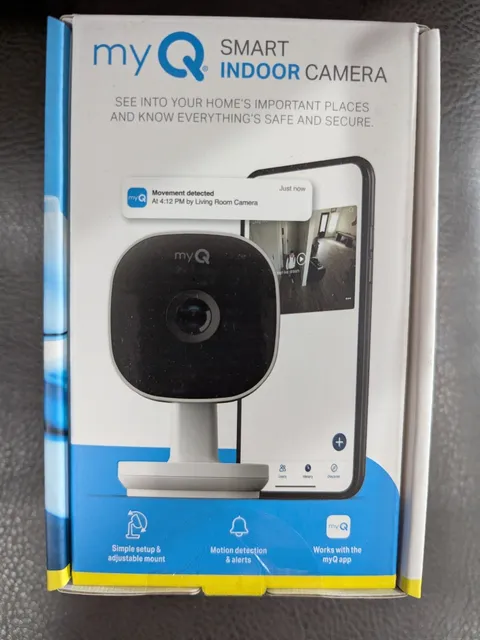 myQ Smart Indoor Camera 1080p Wi-Fi Night Vision Motion Detect 2-Way Audio USB