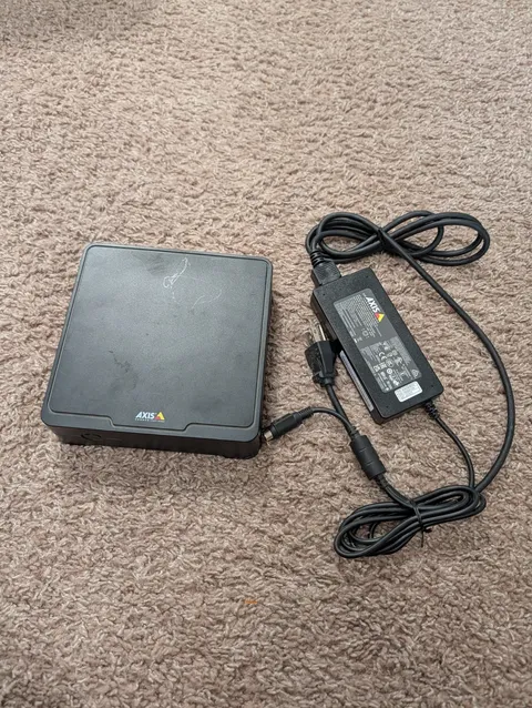 Axis S3008 4TB Network Video Recorder 