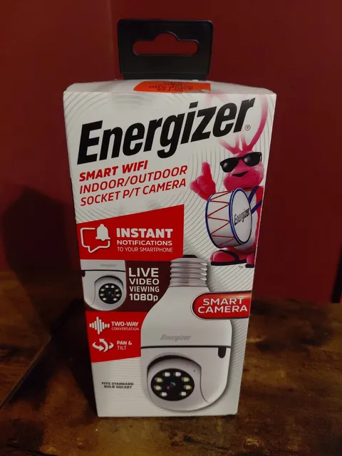 Energizer Smart Wi-Fi Indoor Outdoor Bulb Socket P/T Camera