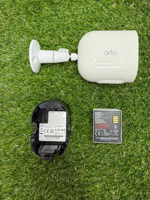 Arlo Ultra 2 VMC5040 Spotlight Security Camera with Cord - 2