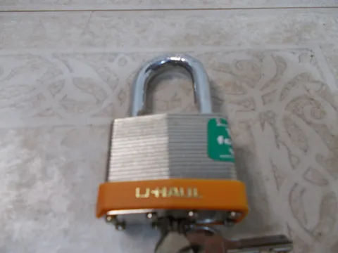 U Haul Padlock 2" Laminated Steel w/ Keys  (F-1)