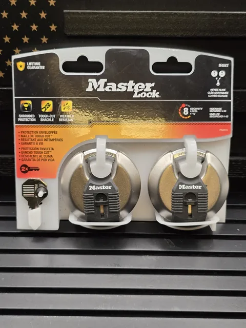 NEW!! 2 Pack Master Lock Heavy Duty Outdoor Shrouded Padlock 2 Key M40XT