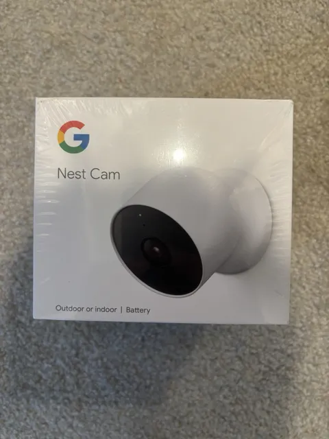 Google Nest Camera Indoor / Outdoor - Battery Powered - Weather Resistant White