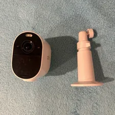 Arlo Essential 1080p Wi-Fi IP Camera White Indoor/Outdoor Pro3