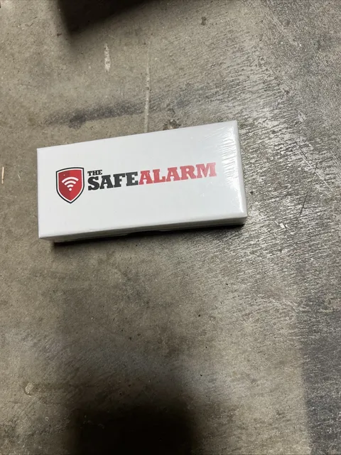 The Safe Alarm Portable Personal Self Defense Device (Keychain) New sealed