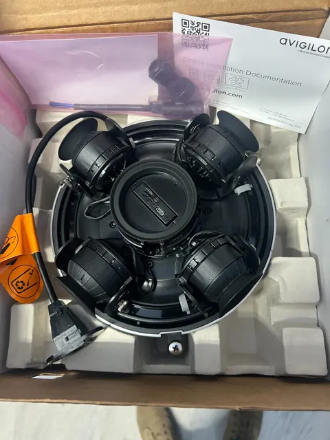 NEW Avigilon 20C-H4A-4MH-360 IP Dome Camera 320-0949A  (S#01 - BINY00IC)