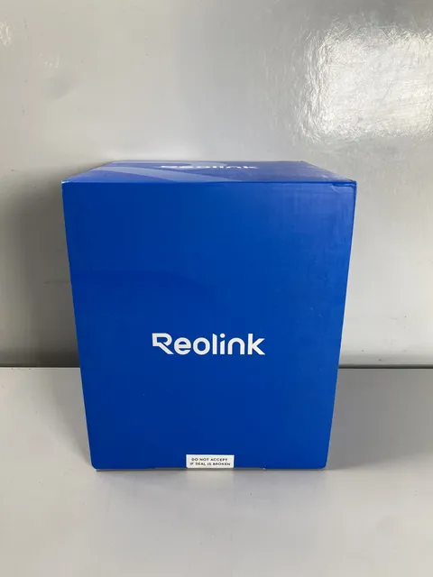 Reolink - Argus Pro 4 Camera w/ Solar Panel 2 - Black (B740X)