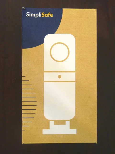 Simplisafe Smart Alarm CM006, Wireless Indoor Security Camera, BNIB
