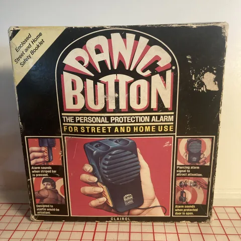 Vtg 1979 Clairol Panic Button Personal Protection Alarm in Original Box Works