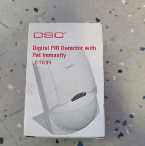 DSC LC-100PI Digital PIR Detector With Pet Immunity Motion Sensor-New