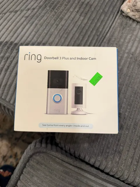 Ring Essential Security  Set with Battery Doorbell & Indoor Cam NEW SEALED