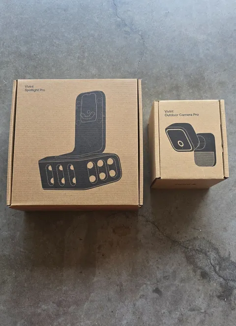 Vivint Outdoor Camera Pro Gen 3 & Spotlight (Gen 2) *Brand New*