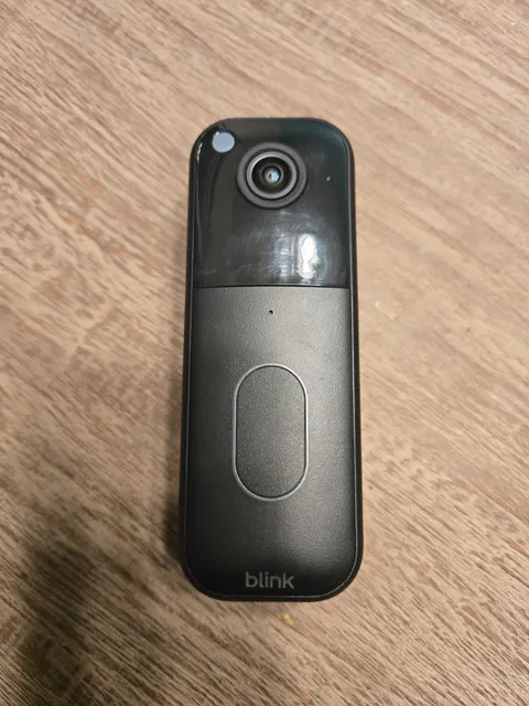 Blink Video Doorbell – Head-to-toe HD view, two-year battery life (Black)