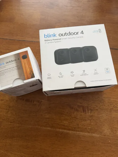 Blink Outdoor 4 Wireless Battery 3-Camera System 1080p Night Vision Alexa