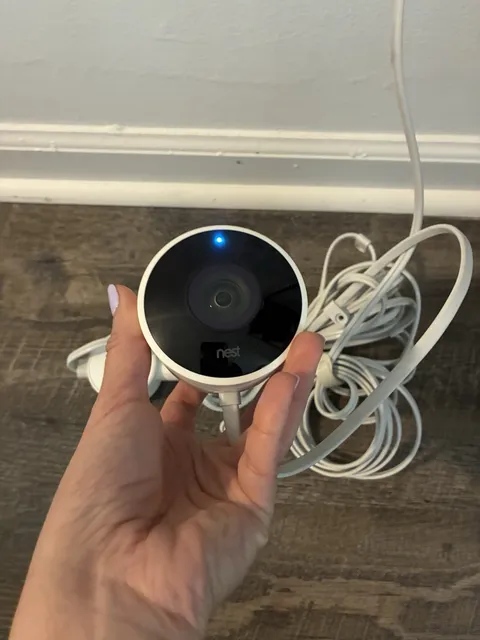 Nest 1S312Y Camera White Outdoor Wi-Fi IP Security Camera W/ Power Adapter