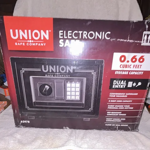 Union Safe Company 0.66 cu ft Electronic Safe, Key + Combo Lock, Black