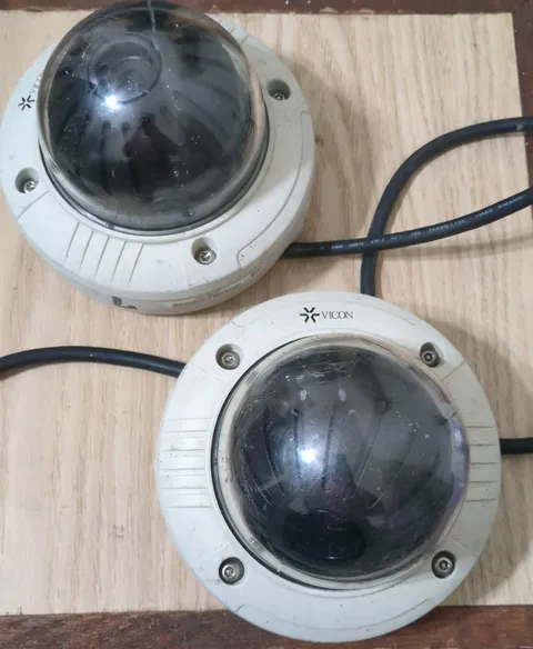 Lot Of  2 Vicon V662V-312D Heavy Duty Vandalproof Analog Dome Security Cameras
