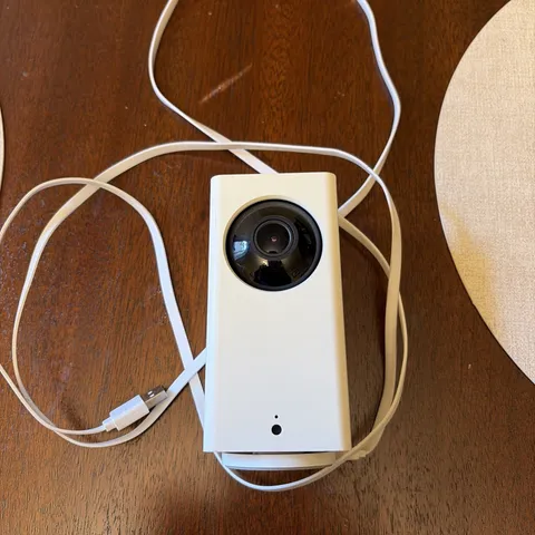Wyze Pan v2 Indoor HD Securtiy Camera White WYZECP2