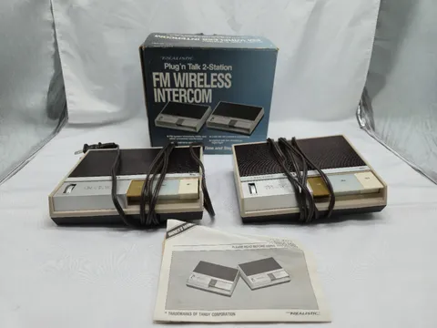 VTG Realistic Plug'n Talk 2-Station FM Wireless Intercom 43-212c *Tested*