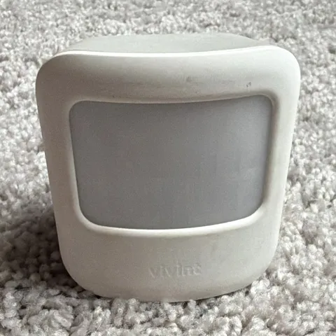 Vivint Wireless Indoor Z-Wave Motion Sensor/Detector, White