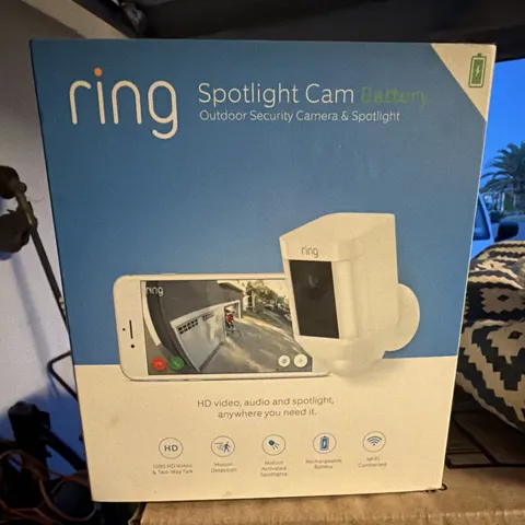 Ring Spotlight Cam Battery 1080p Wireless Wi-Fi Night Vision 2-Way White