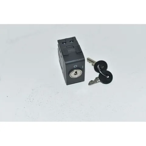 Abb Elos 2CSE1021EL Bouton Bipolaire N/A avec Clé 2P 10 Amp 250 VAC