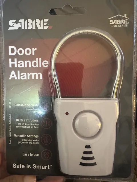 SABRE HS-DHA Door Handle Alarm 110 dB Portable Chime Battery White