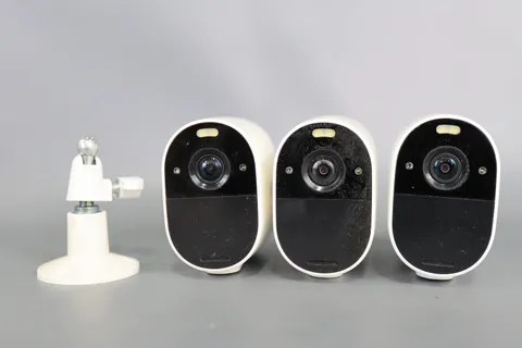 Arlo Essential Spotlight Camera - Wireless Security VMC2330 3 Count (Pack of 1)