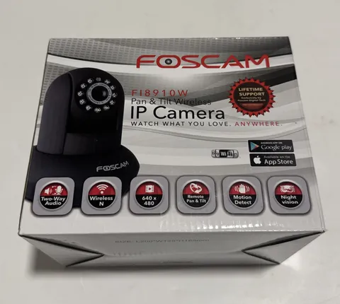 Foscam F18910W Pan and Tilt Wireless Indoor IP Camera UNUSED