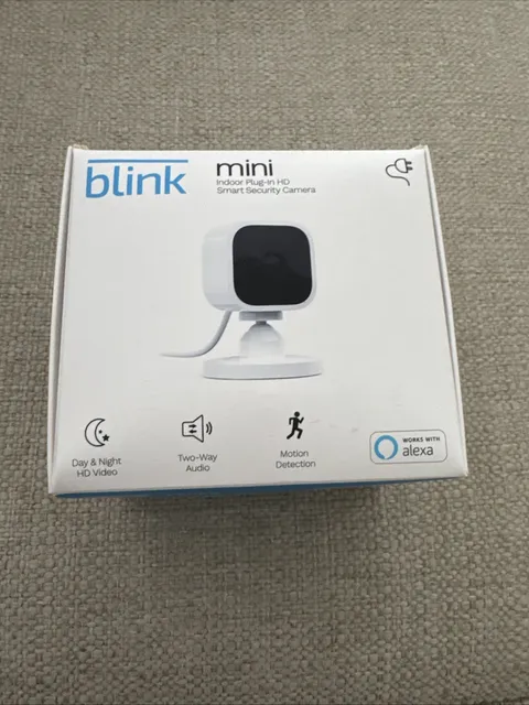Blink BCM00300U Mini Indoor Plug-in Smart Surveillance Camera