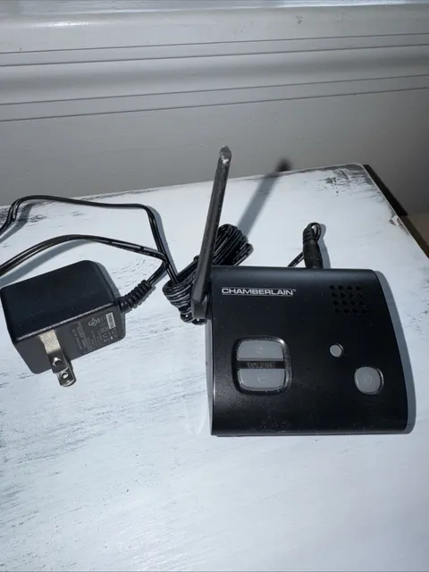 Chamberlain CWA2000 Wireless Motion Alert System Base Only No Sensor with Cord