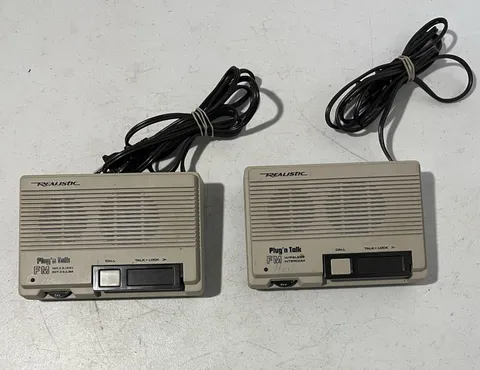 Realistic Plug' n Talk  43-207B FM Wireless Intercom Works x 2